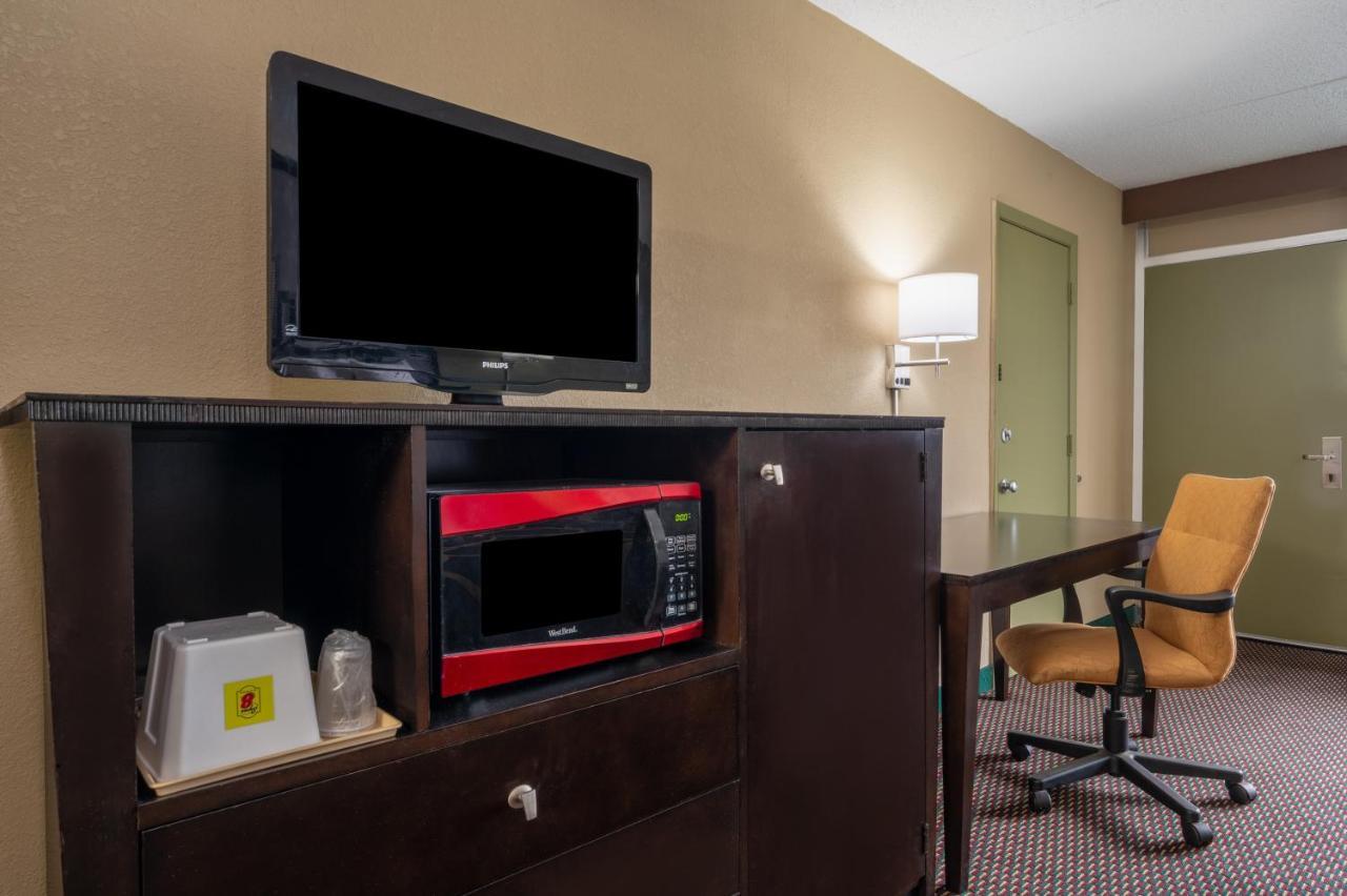 Super 8 By Wyndham Perrysburg-Toledo Hotel Ngoại thất bức ảnh