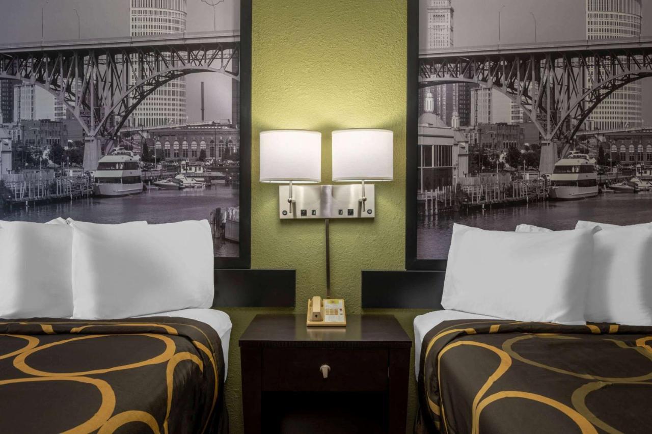 Super 8 By Wyndham Perrysburg-Toledo Hotel Ngoại thất bức ảnh