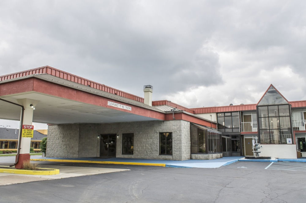 Super 8 By Wyndham Perrysburg-Toledo Hotel Ngoại thất bức ảnh