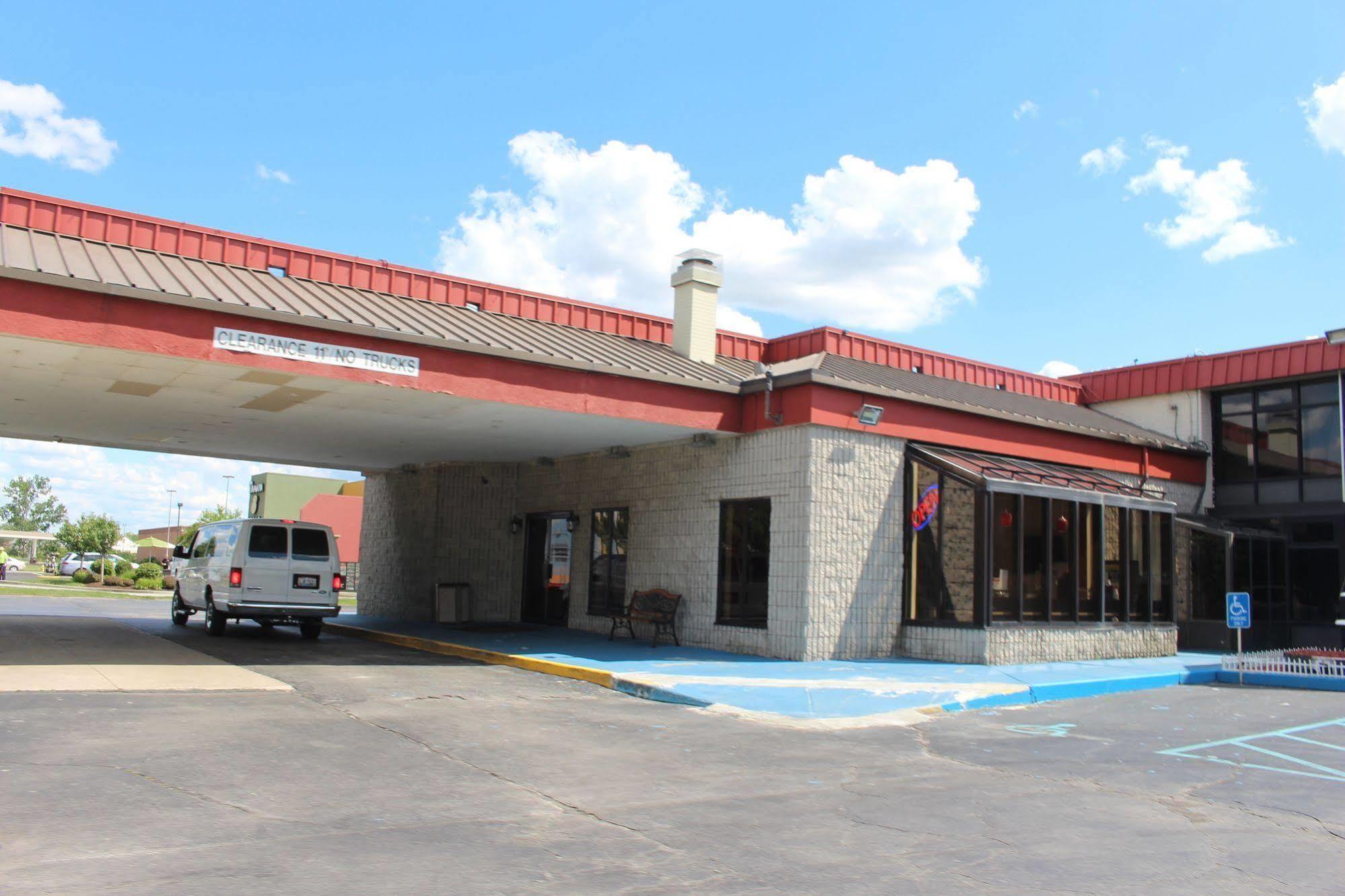 Super 8 By Wyndham Perrysburg-Toledo Hotel Ngoại thất bức ảnh