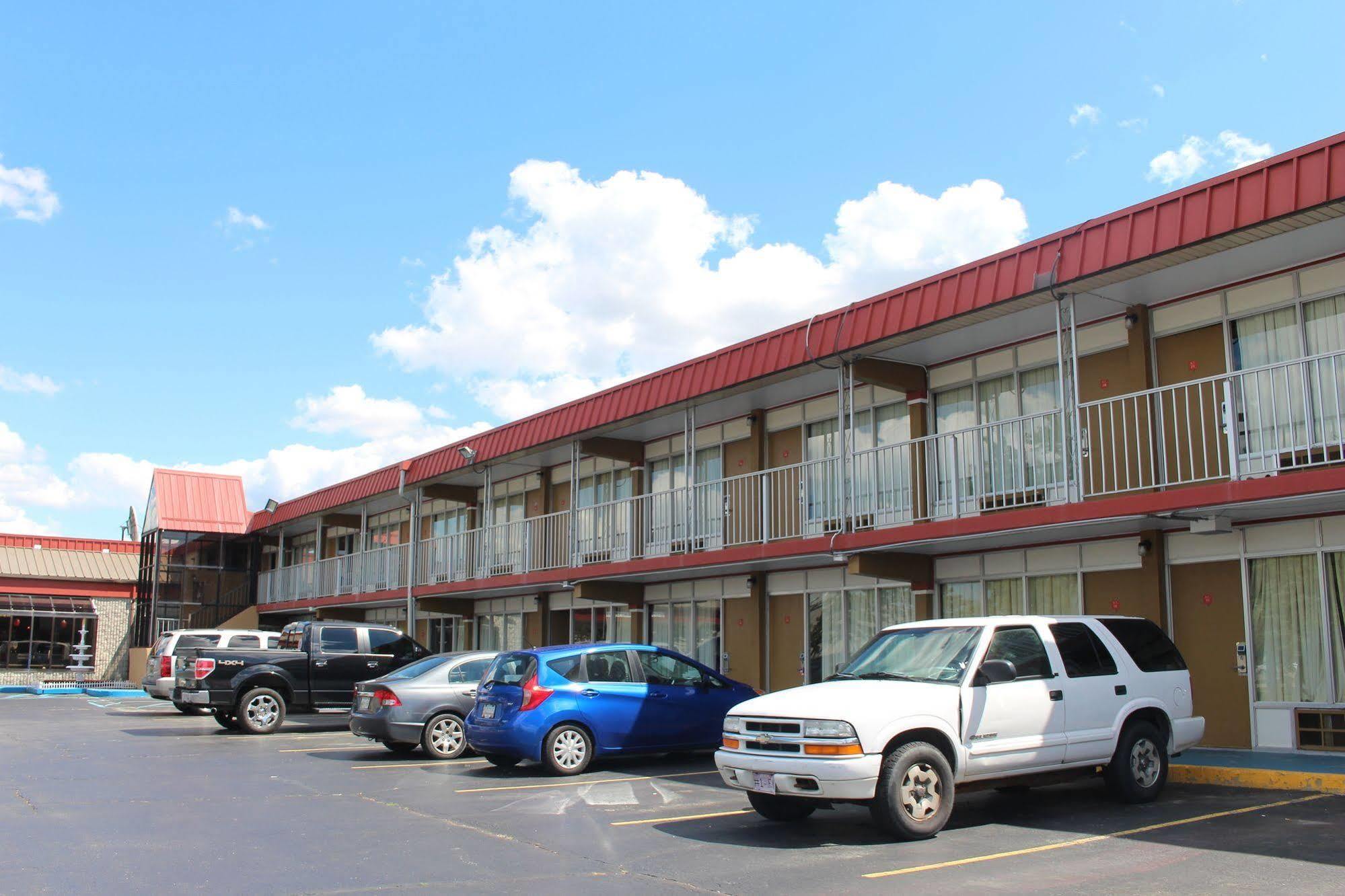 Super 8 By Wyndham Perrysburg-Toledo Hotel Ngoại thất bức ảnh