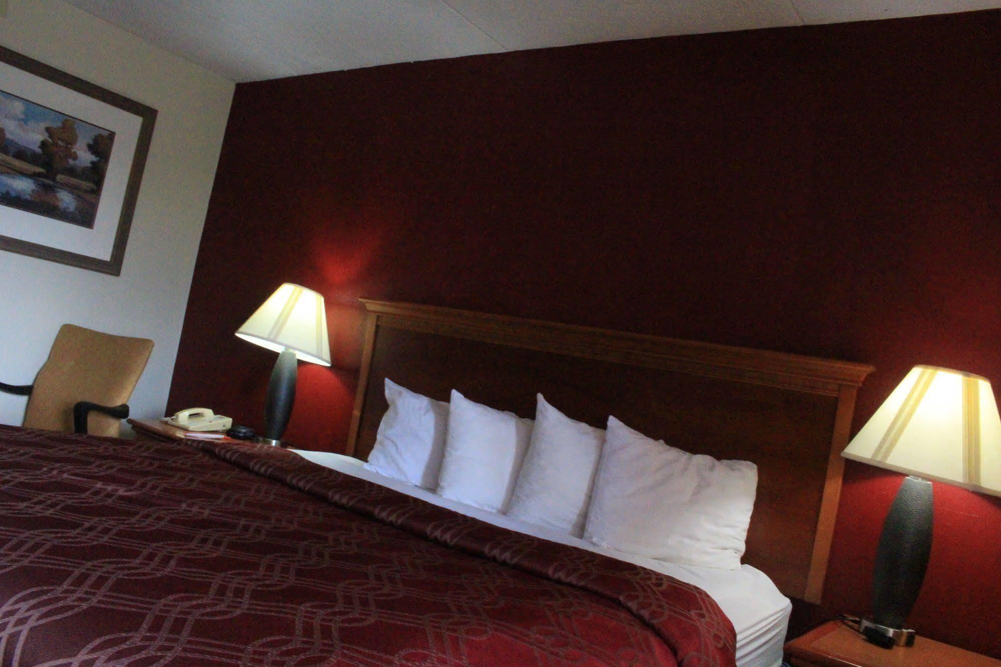 Super 8 By Wyndham Perrysburg-Toledo Hotel Ngoại thất bức ảnh
