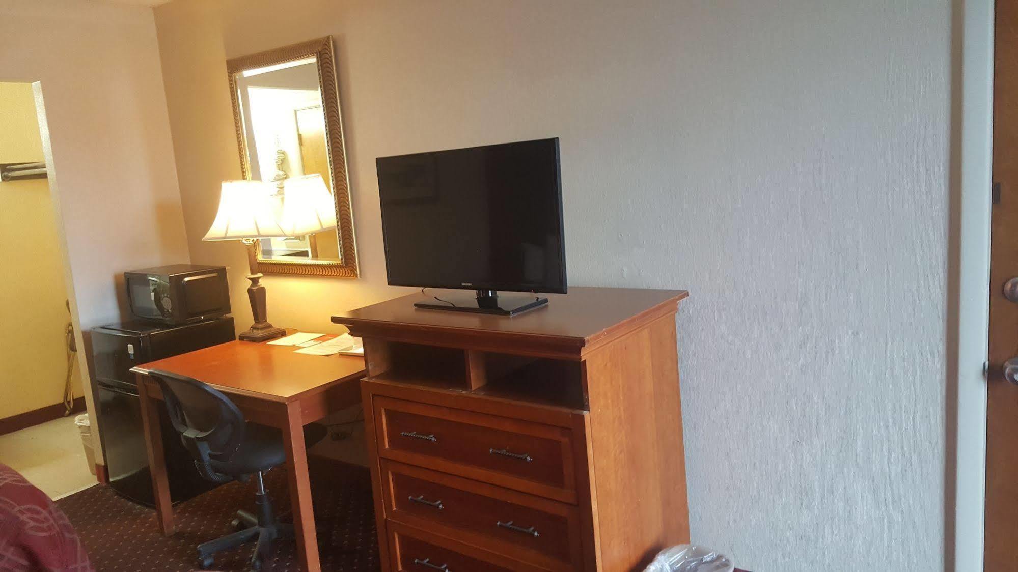 Super 8 By Wyndham Perrysburg-Toledo Hotel Ngoại thất bức ảnh