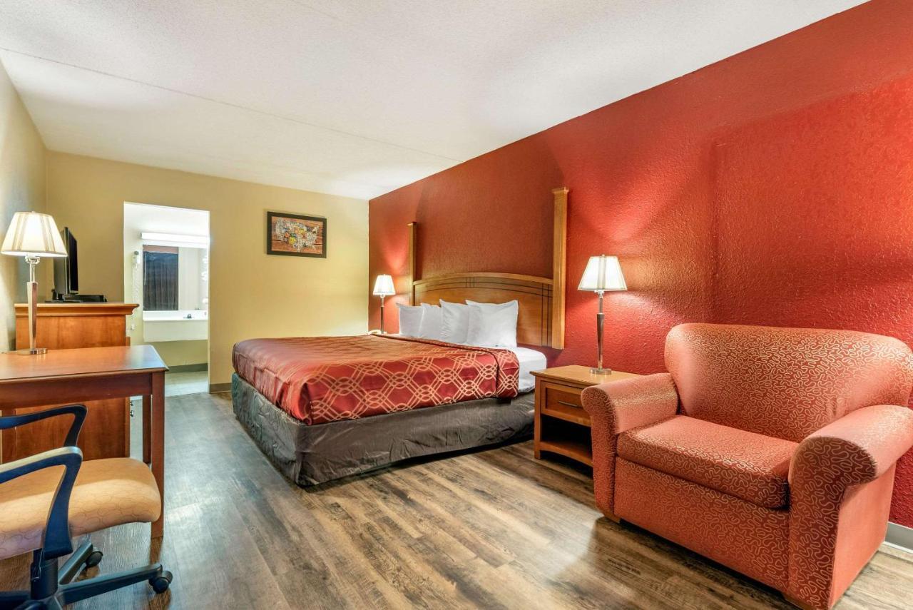 Super 8 By Wyndham Perrysburg-Toledo Hotel Ngoại thất bức ảnh